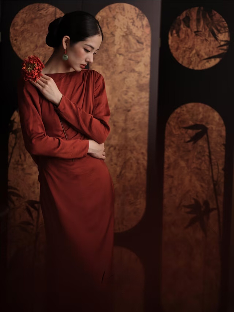 فستان زفاف جديد 2026 بتصميم وط - مراجعة Photography Wedding وسعره