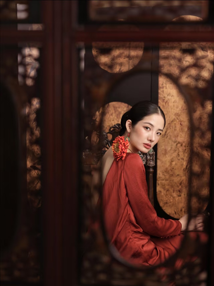 فستان زفاف جديد 2026 بتصميم وط - مراجعة Photography Wedding وسعره
