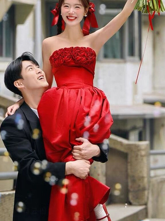 فستان زفاف جديد لعام 2025 بالل - مراجعة Photography Wedding وسعره